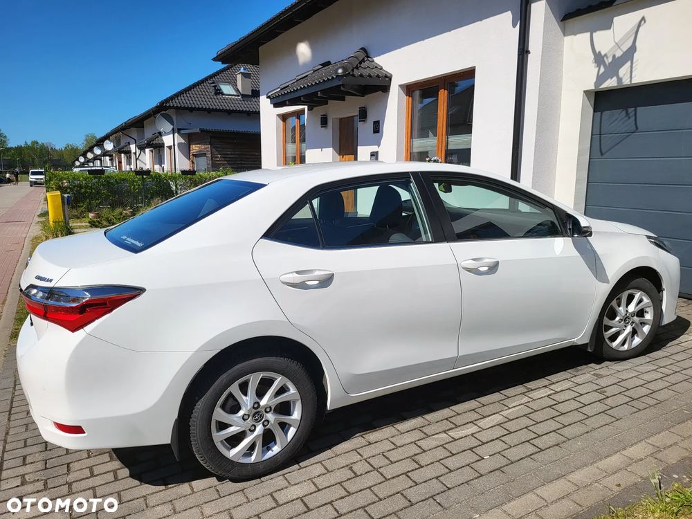 Toyota Corolla 1.6 Classic Plus - 7