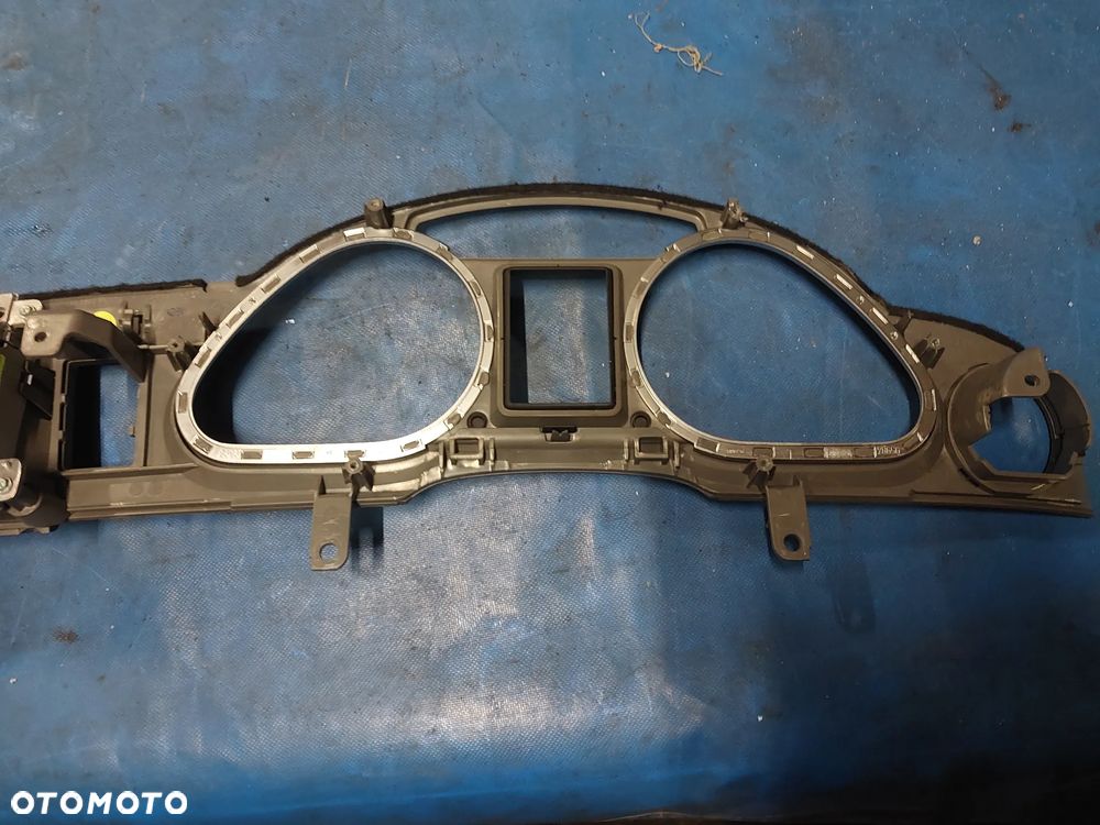 Audi A6 C6 S6 MMI Becker ramka zegarów wyświetlacza panelu środkowego - 6