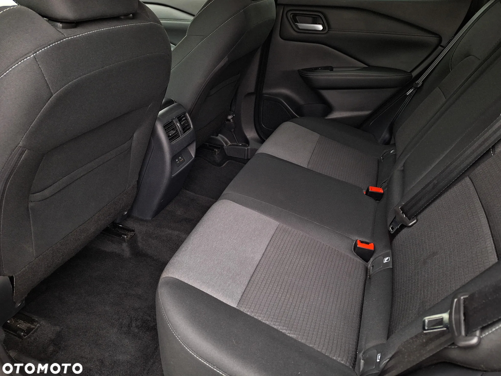 Nissan Qashqai - 10