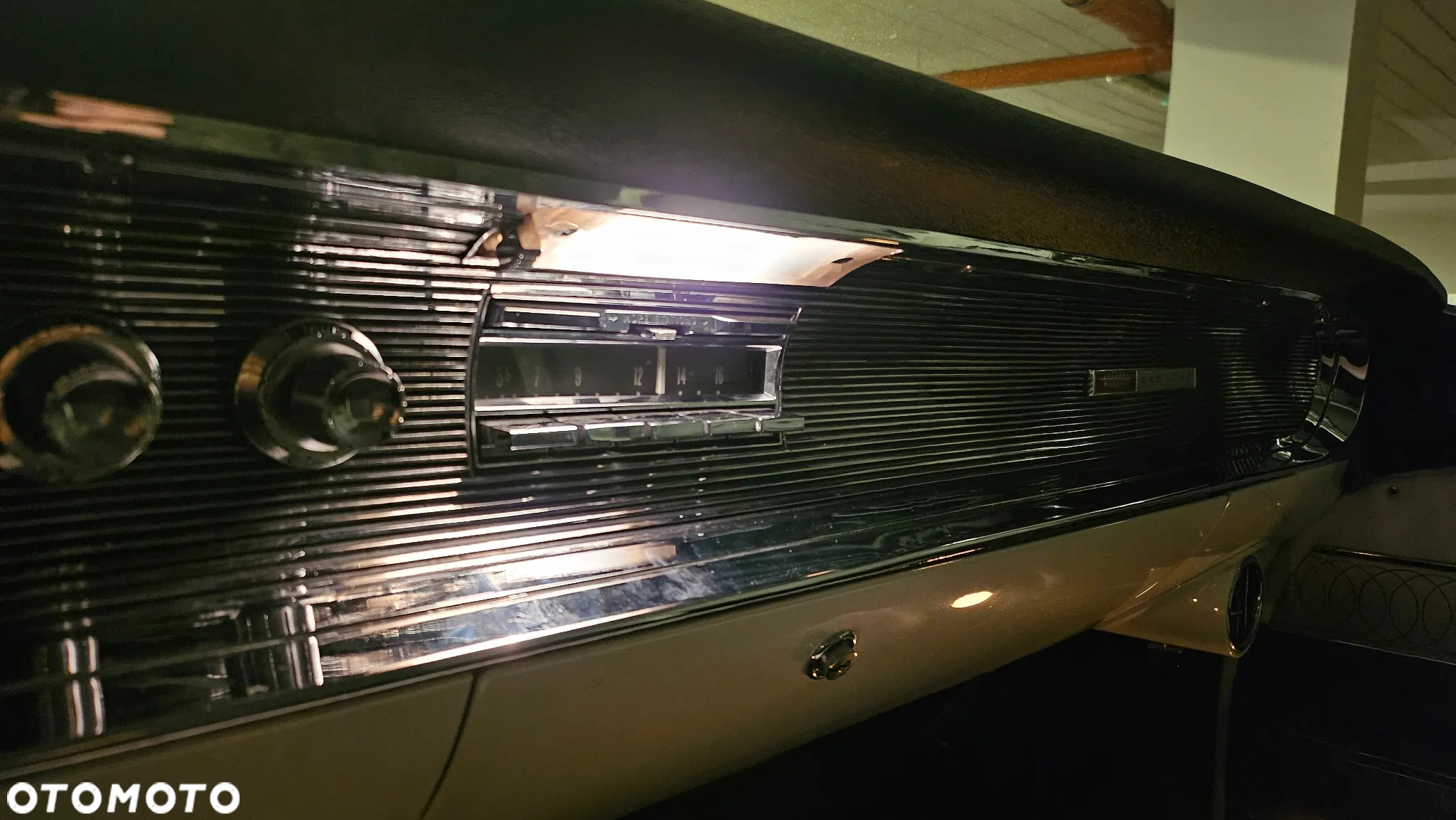 Cadillac Deville - 25