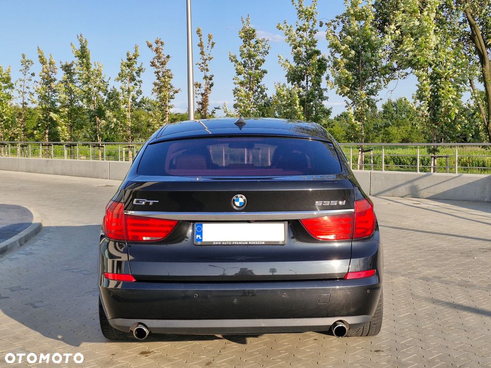 BMW 5GT - 8