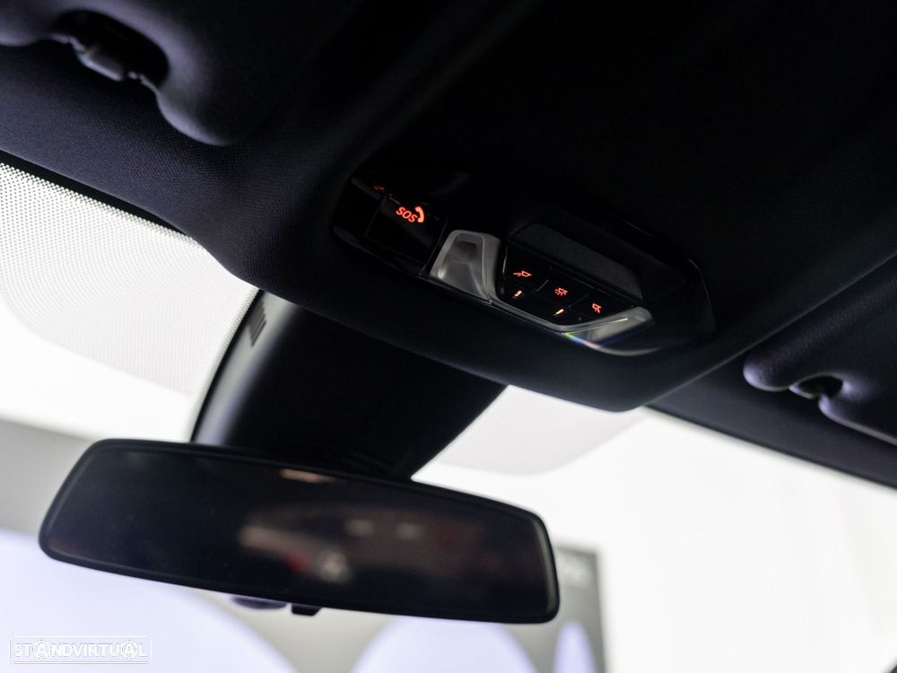 BMW 116 d Pack Desportivo M - 37