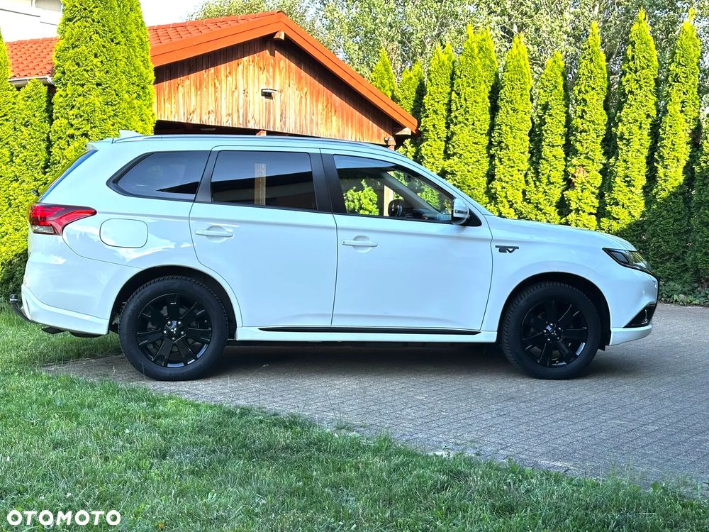 Mitsubishi Outlander Intense + - 6