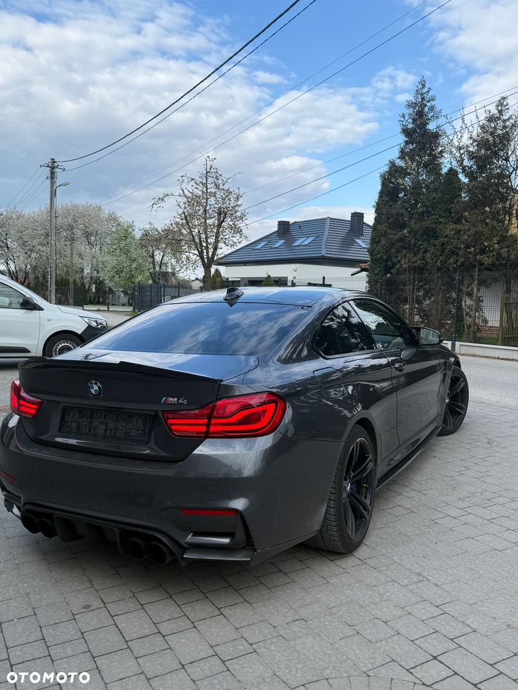 BMW M4 - 5