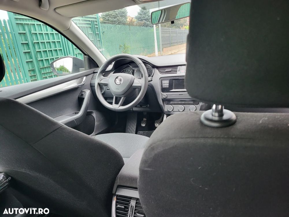 Skoda Octavia 1.6 TDI Active - 14