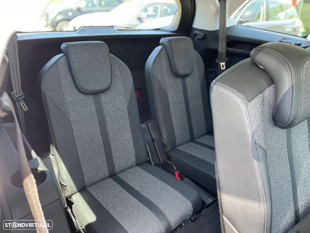Peugeot 5008 PureTech 130 Stop & Start Allure Pack - 17
