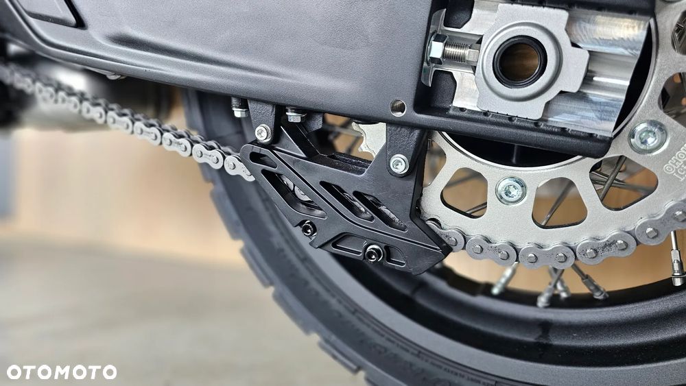 CFMoto 1000 MT-X - 12