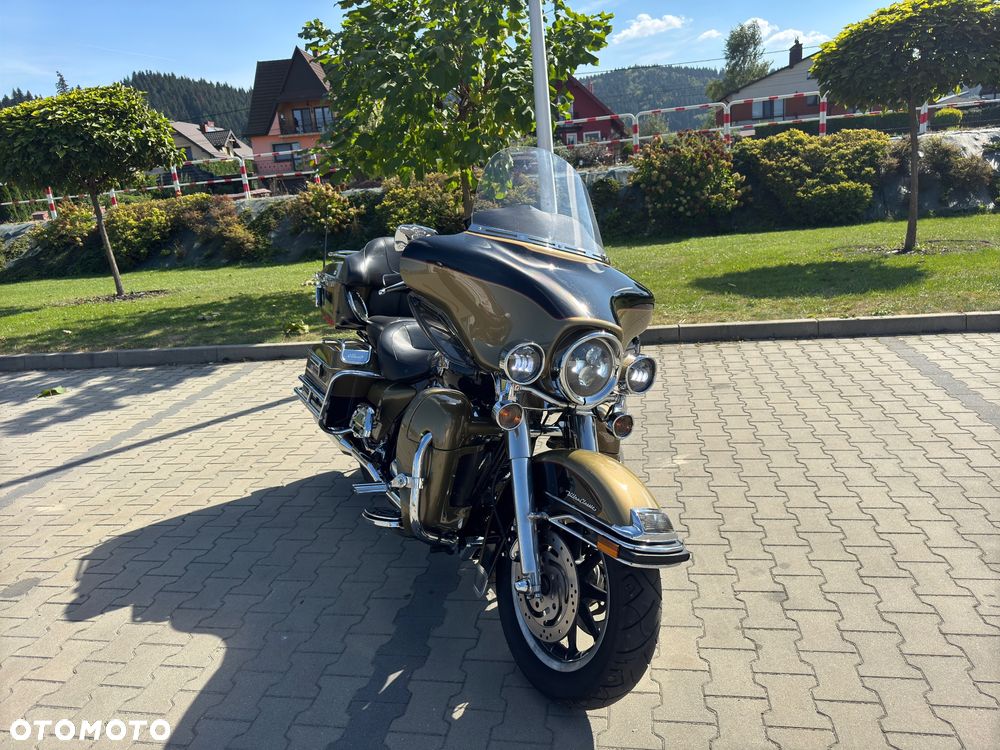 Harley-Davidson Touring Electra Glide - 11