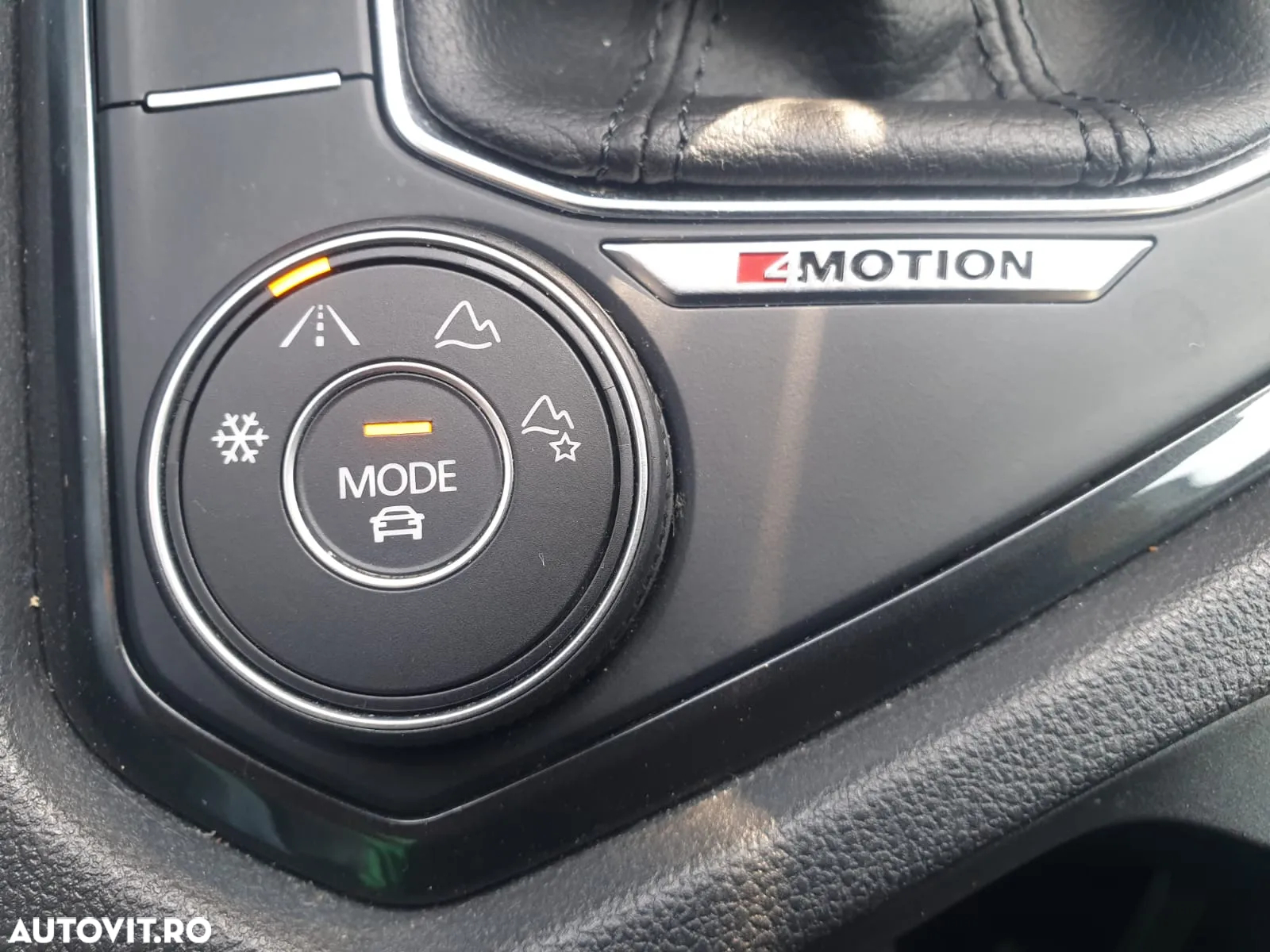 Volkswagen Tiguan 2.0 TDI SCR DSG 4Motion Life - 31