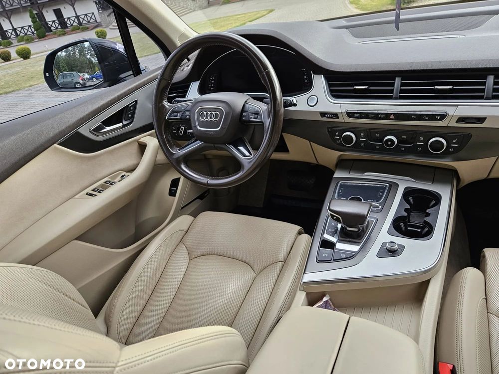 Audi Q7 - 19