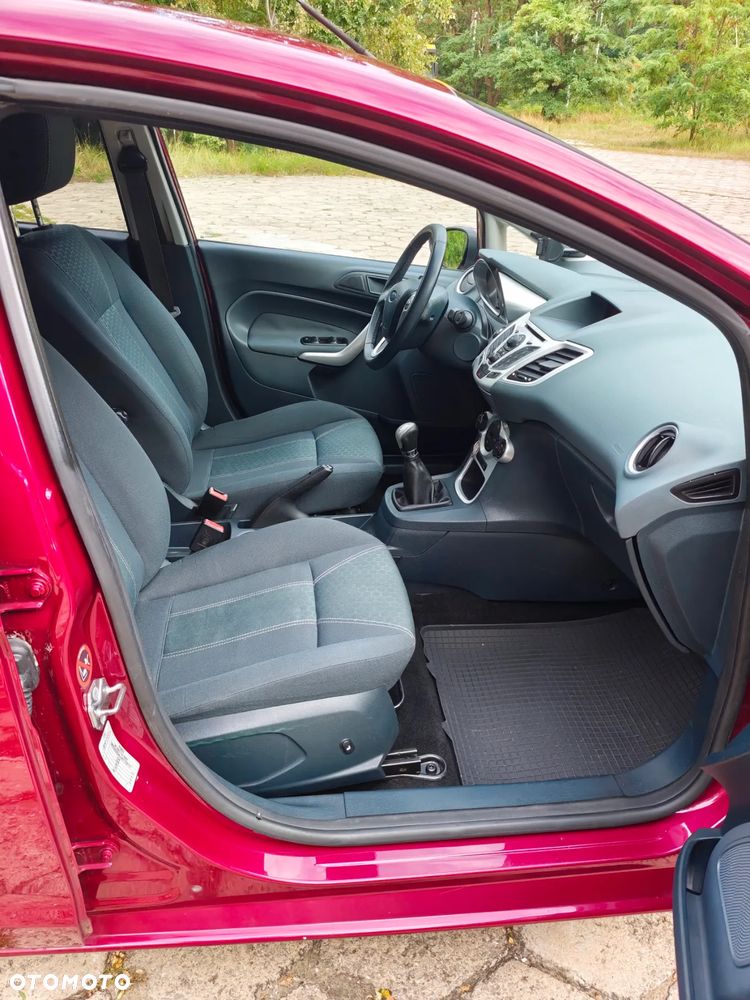 Ford Fiesta 1.6 Ti-VCT Titanium - 29