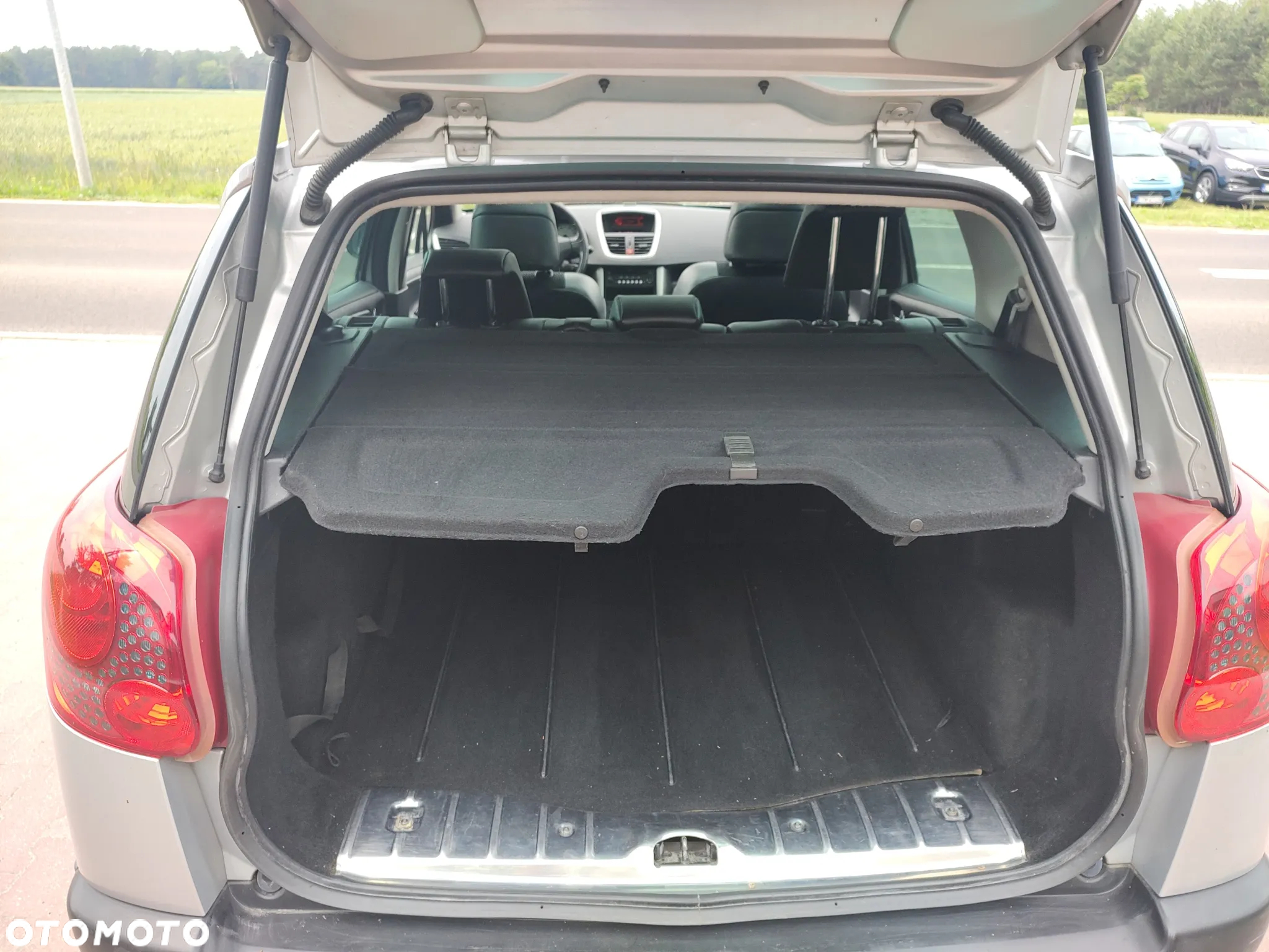 Peugeot 207 1.6 VTi Outdoor - 23