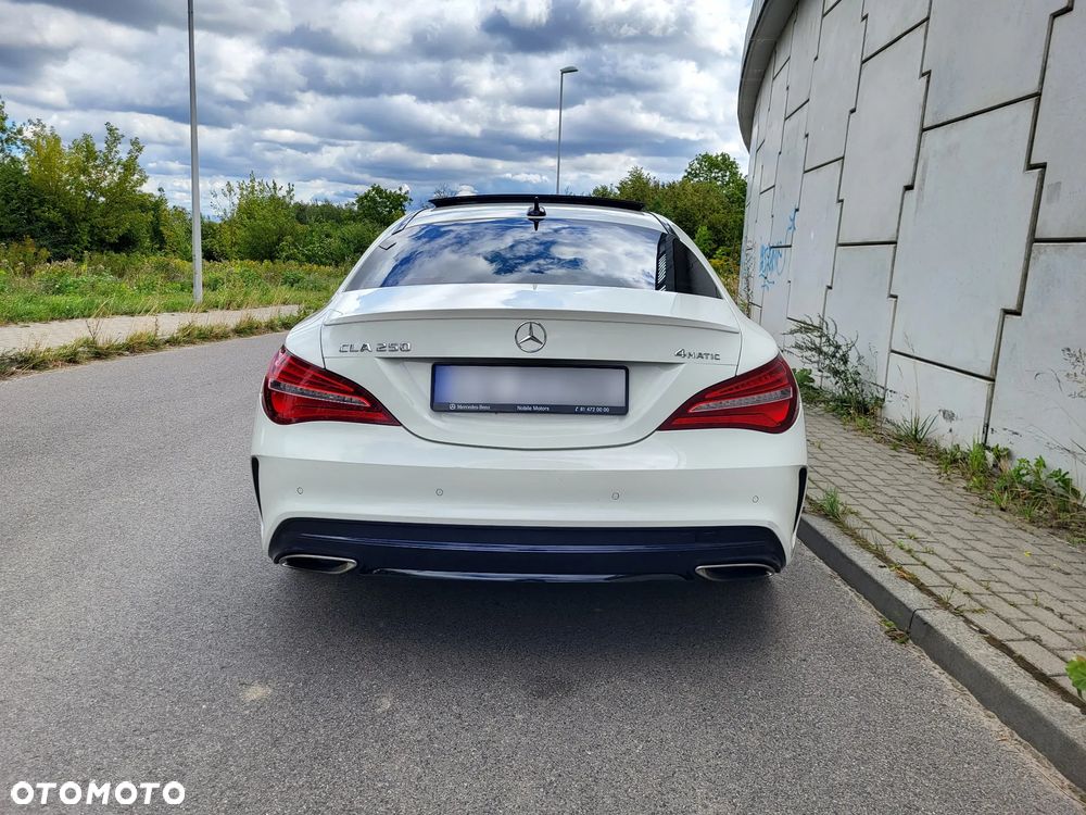 Mercedes-Benz CLA 250 4Matic 7G-DCT AMG Line - 5