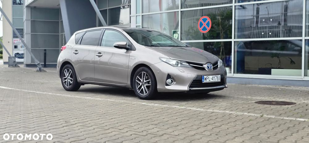 Toyota Auris - 1
