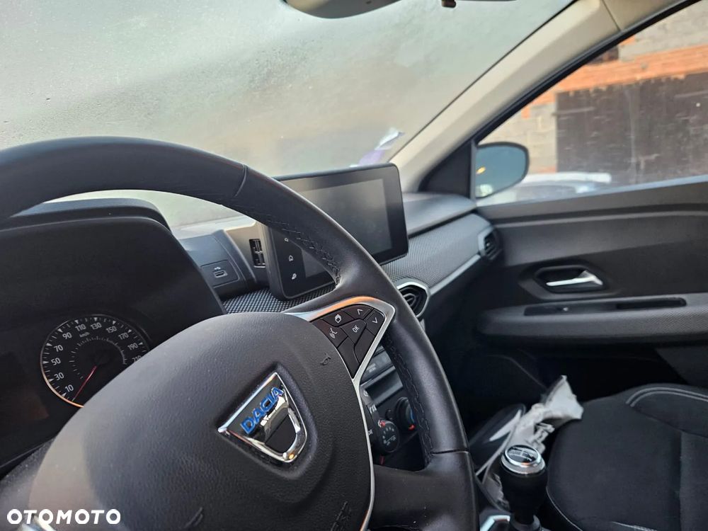 Dacia Sandero - 4