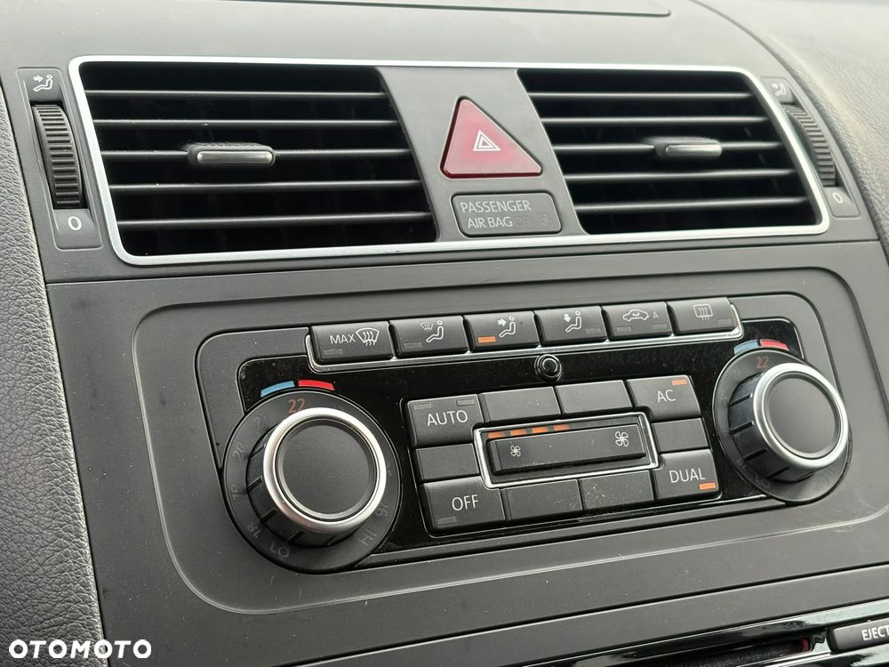 Volkswagen Touran 1.2 TSI BlueMotion Technology MATCH - 21