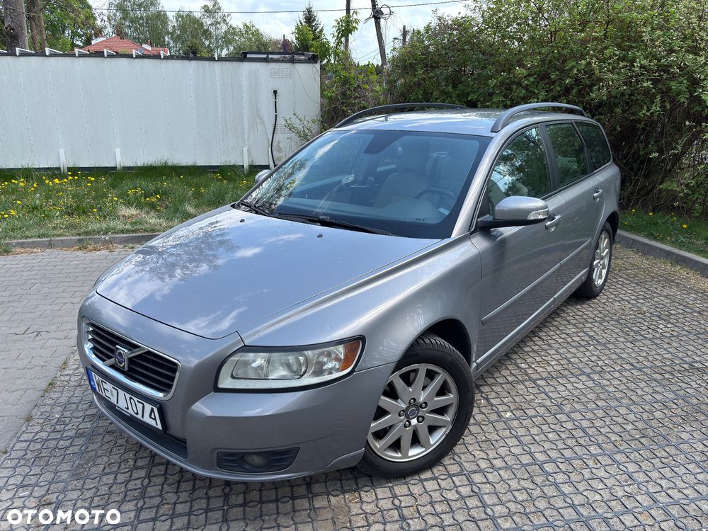 Volvo V50 2.0D Momentum - 1