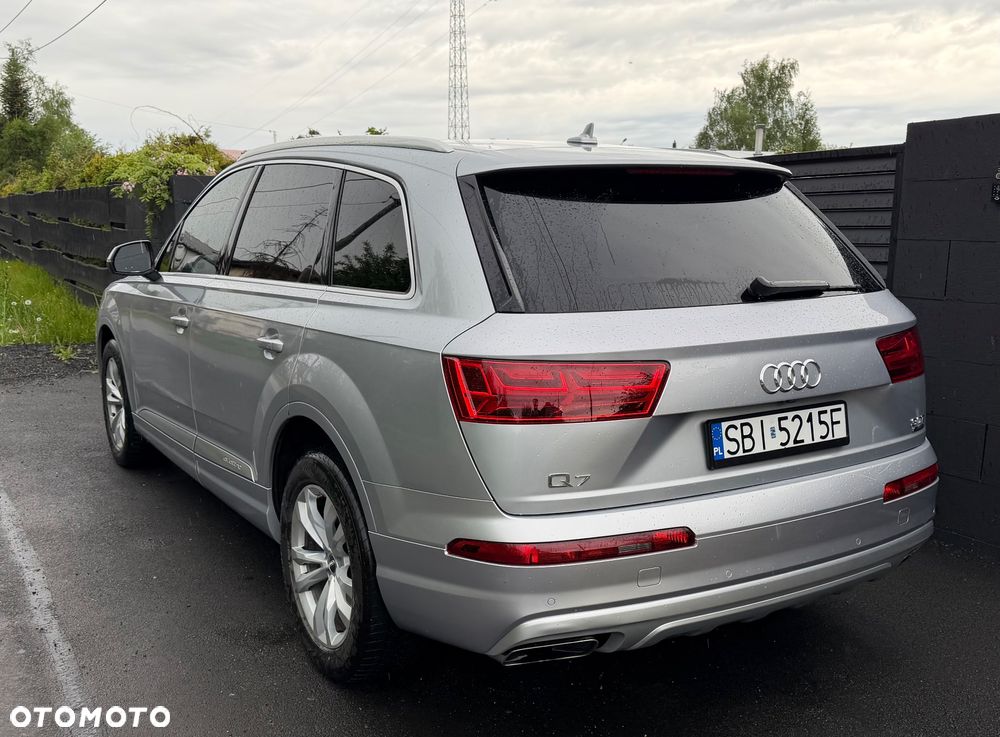 Audi Q7 - 8