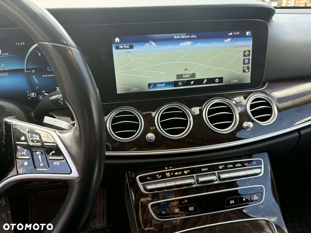 Mercedes-Benz Klasa E 220 d 4-Matic 9G-TRONIC - 2
