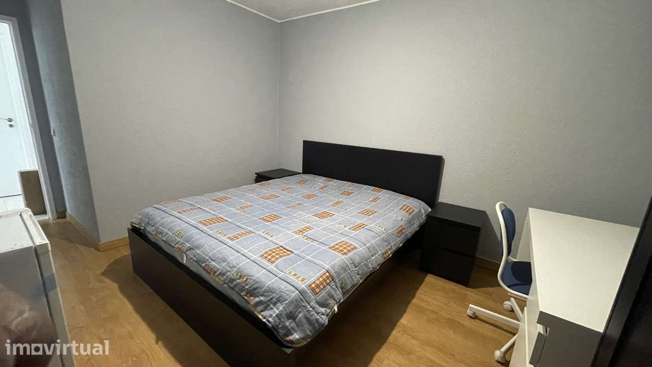 Quarto para alugar na Damaia de Baixo - Grande imagem: 3/5