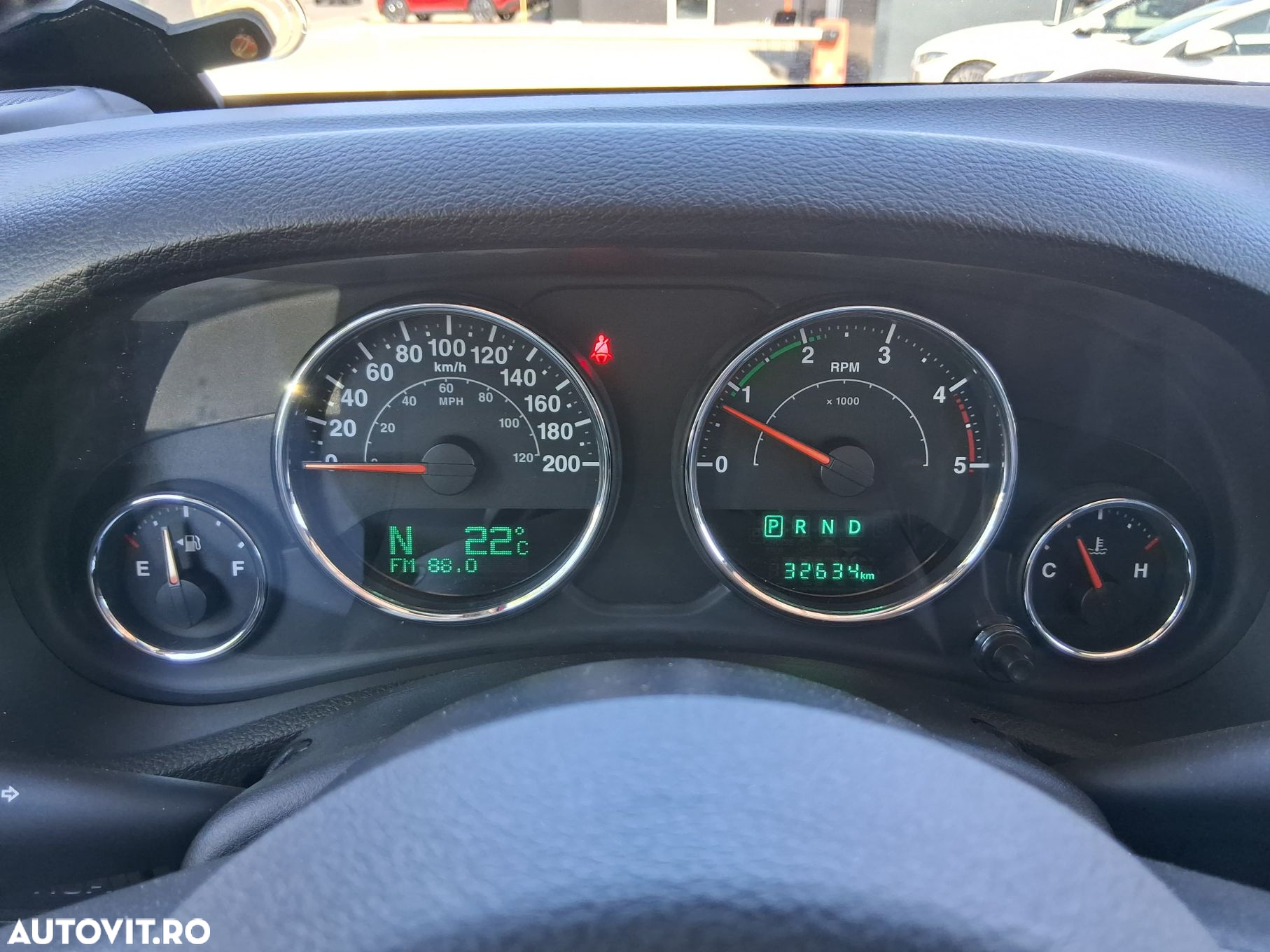 Jeep Wrangler - 8