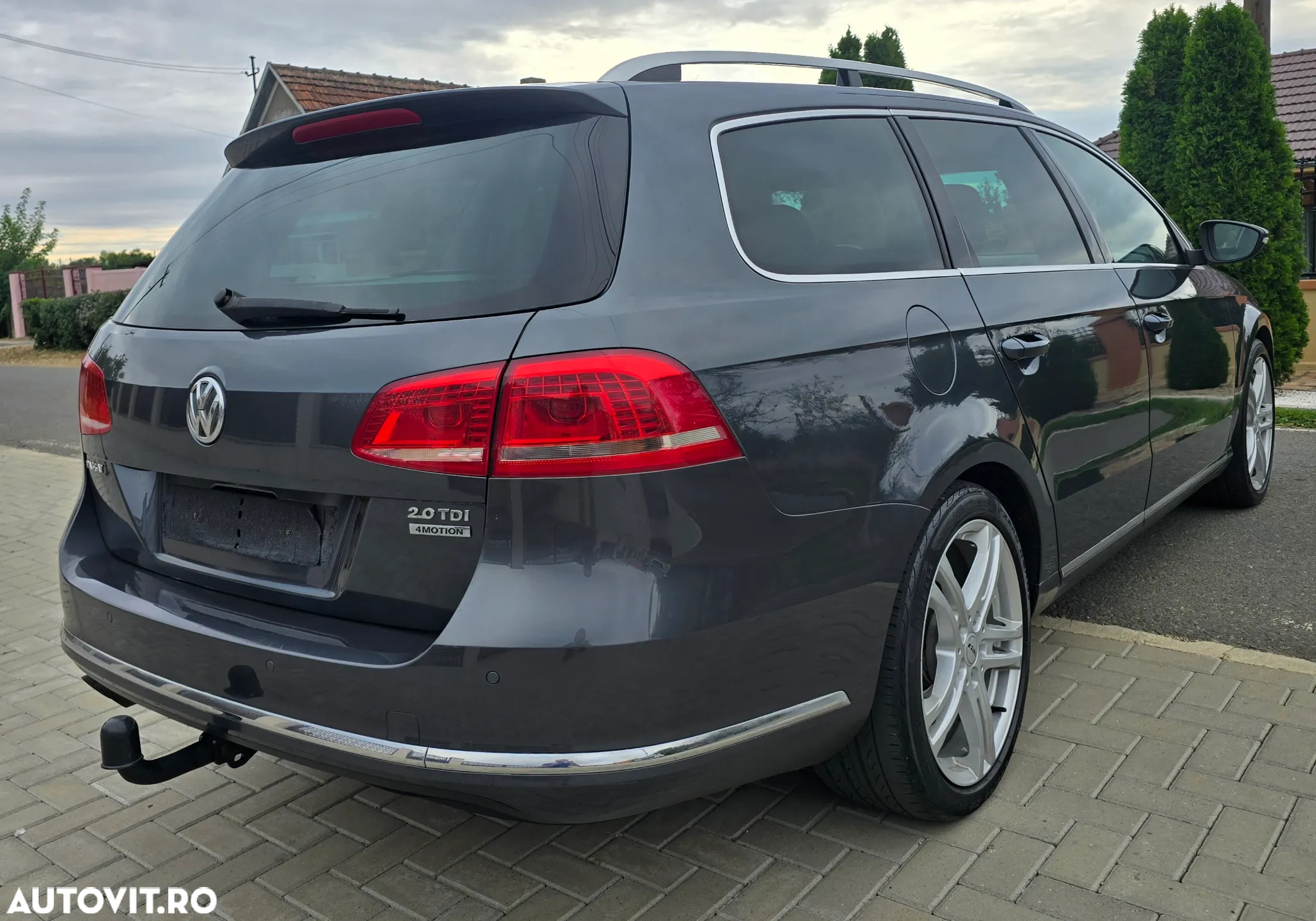 Volkswagen Passat Variant 2.0 TDI 4Motion BlueMotion Technology Highline - 4