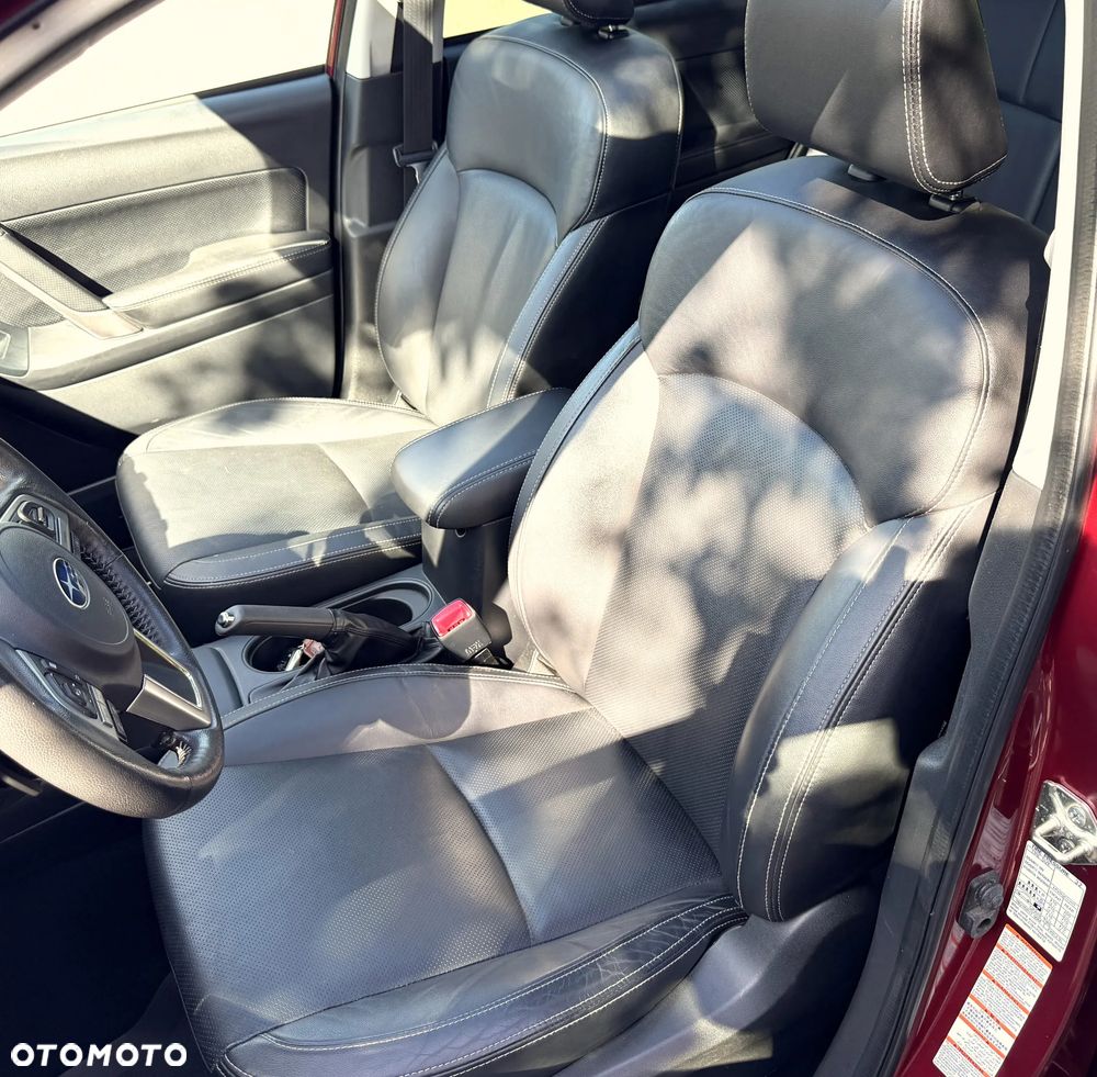 Subaru Forester 2.0i Platinum Lineartronic - 12