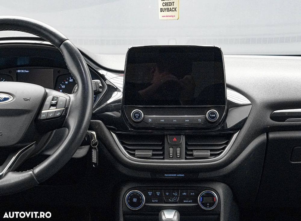Ford Fiesta 1.0 EcoBoost Powershift Titanium - 19