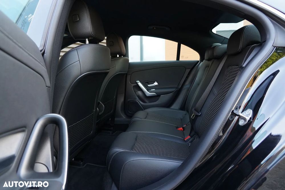 Mercedes-Benz CLA 250 - 13