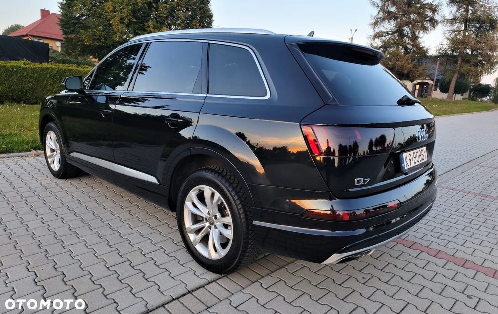 Audi Q7 3.0 TFSI Quattro Tiptr - 11