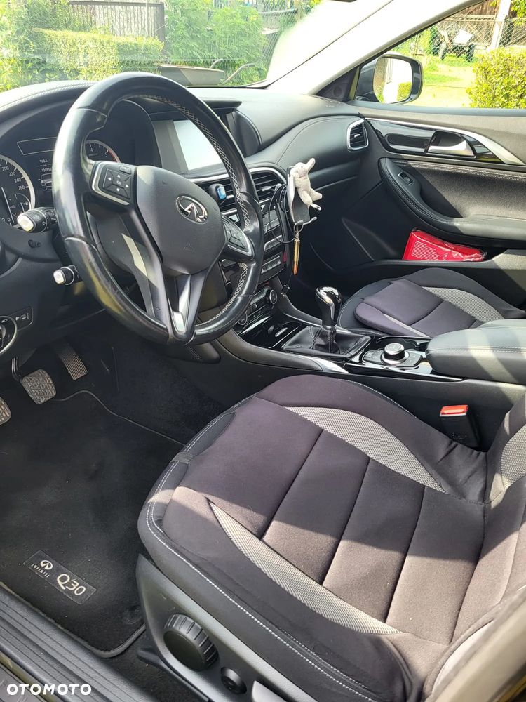 Infiniti Q30 1.5d - 5