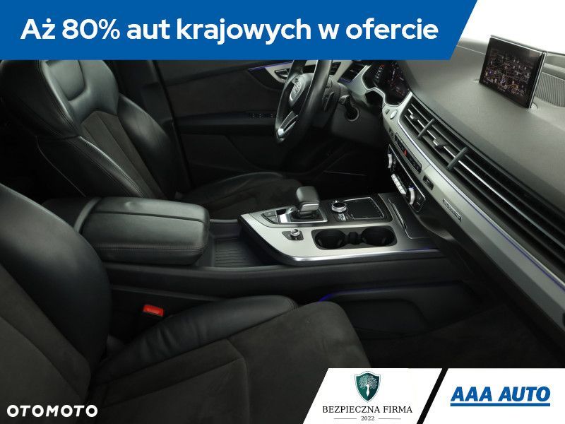 Audi Q7 - 10