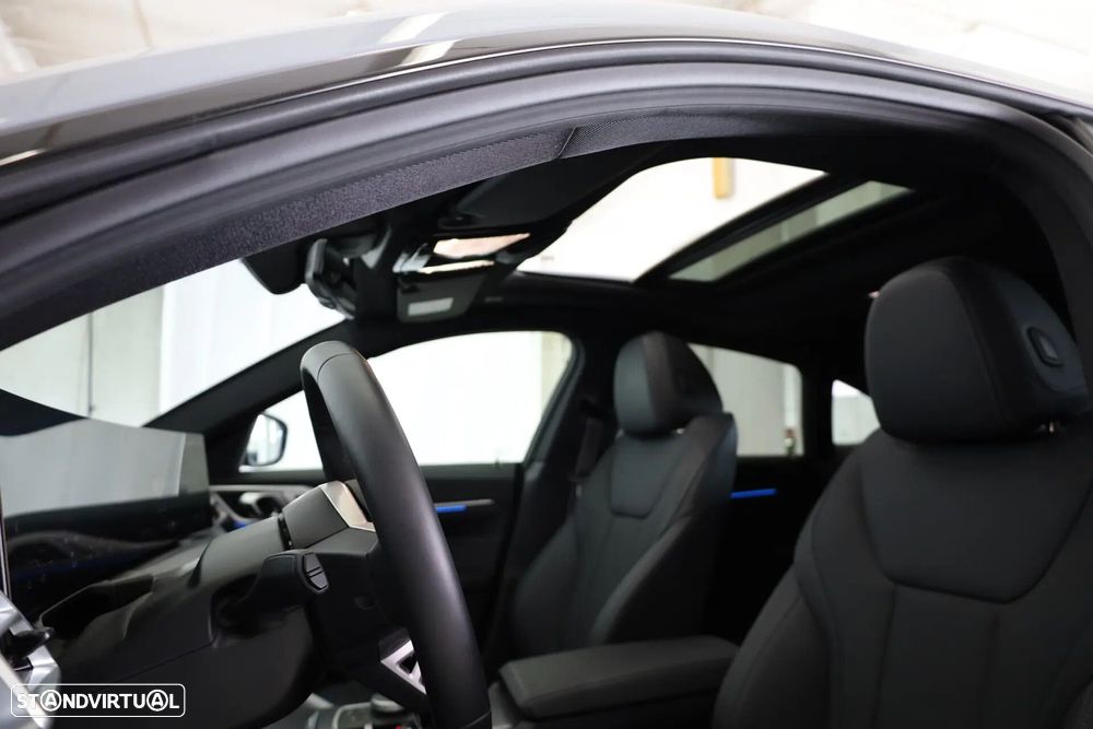 BMW i4 eDrive40 Edição Desportiva M - 6