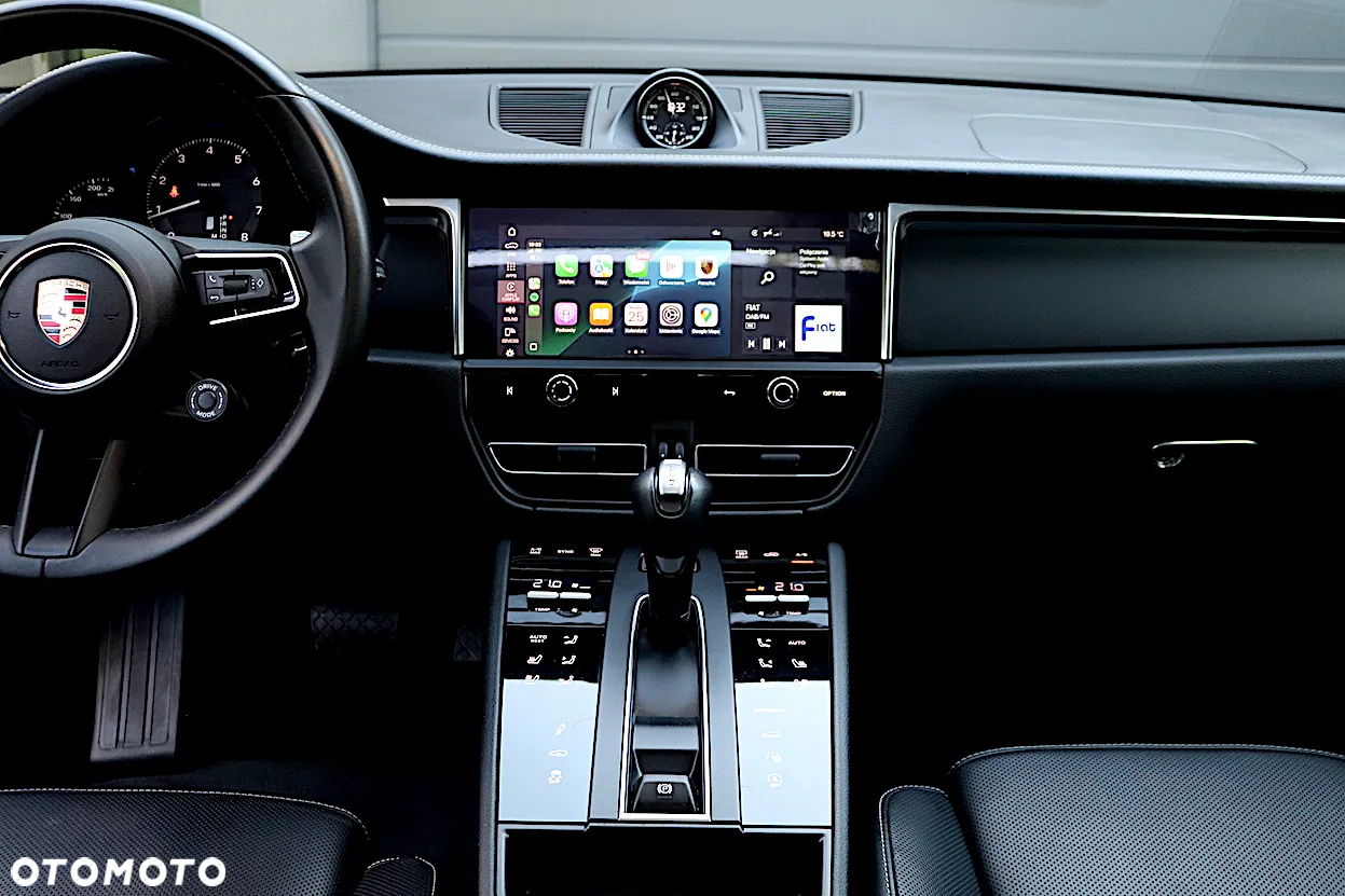Porsche Macan - 22