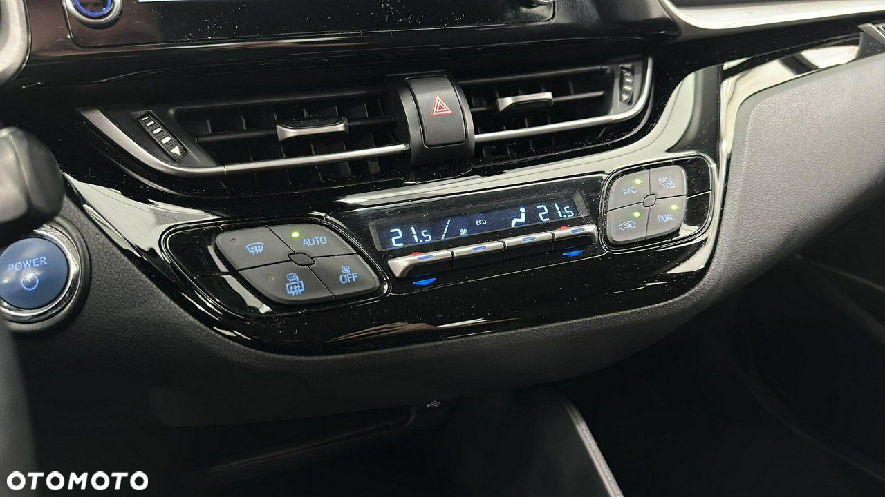 Toyota C-HR - 21