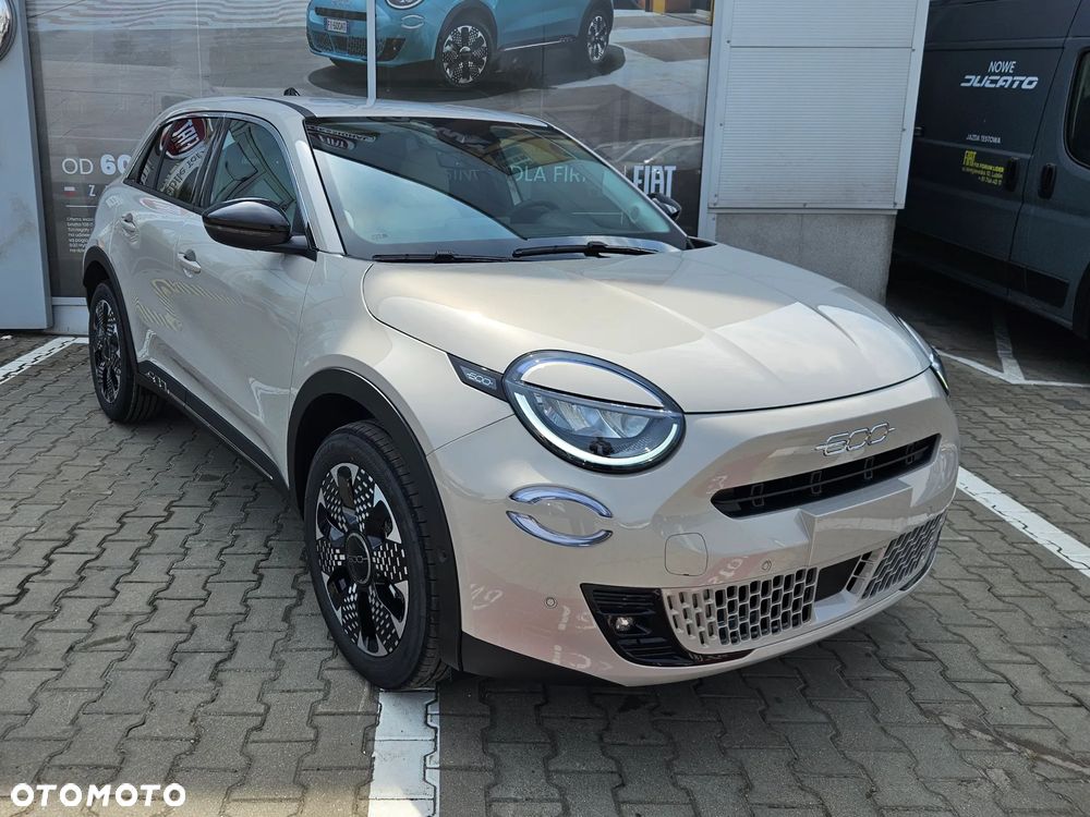 Fiat 600 1.2 Turbo La Prima eDCT - 2