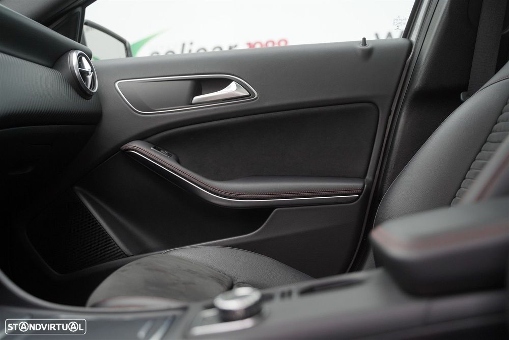 Mercedes-Benz A 220 d AMG Line Aut. - 33