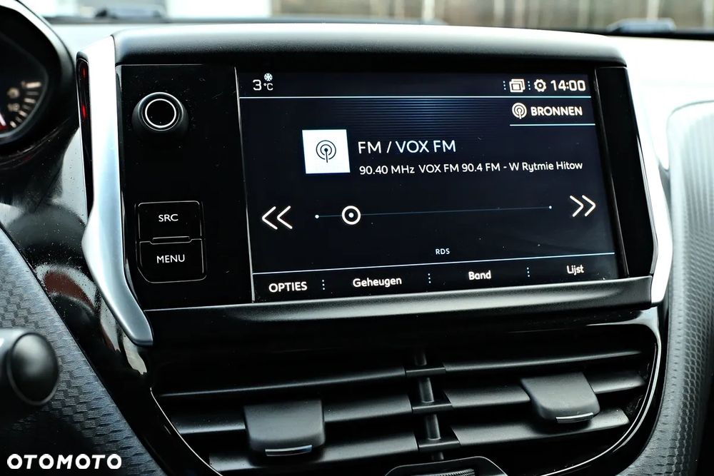 Peugeot 208 1.2 PureTech Style - 24