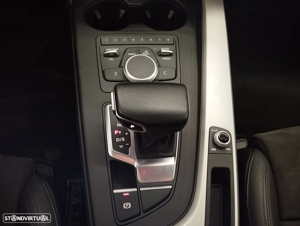 Audi A4 40 TDI S tronic - 29