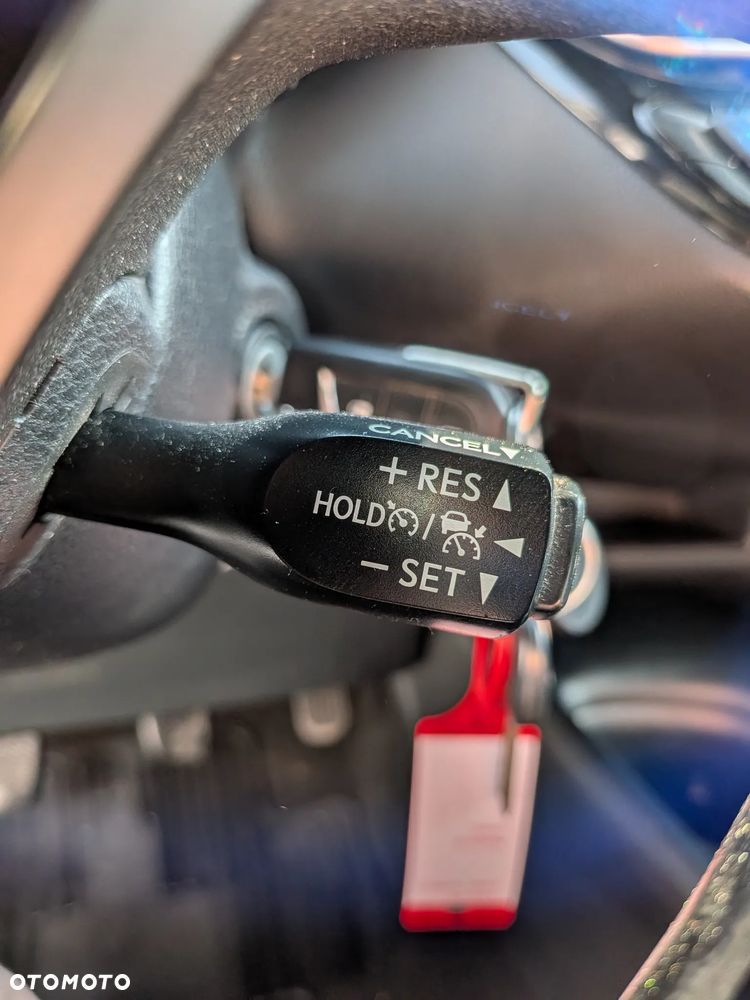 Toyota C-HR 1.2 T Premium - 18