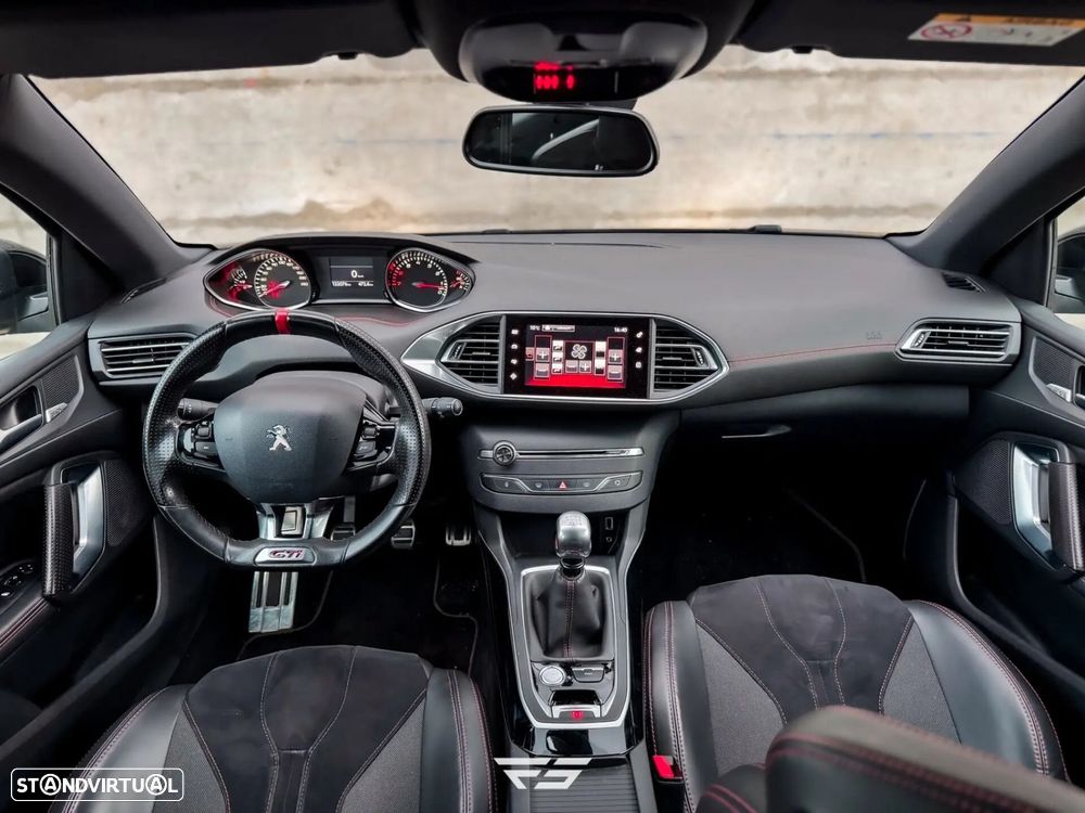 Peugeot 308 1.6 e-THP GTi - 23