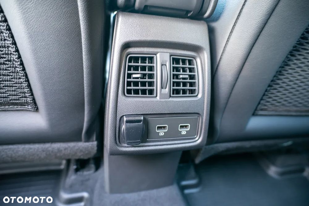 Renault Captur ver-1-6-e--tech-plug--in-intens - 35