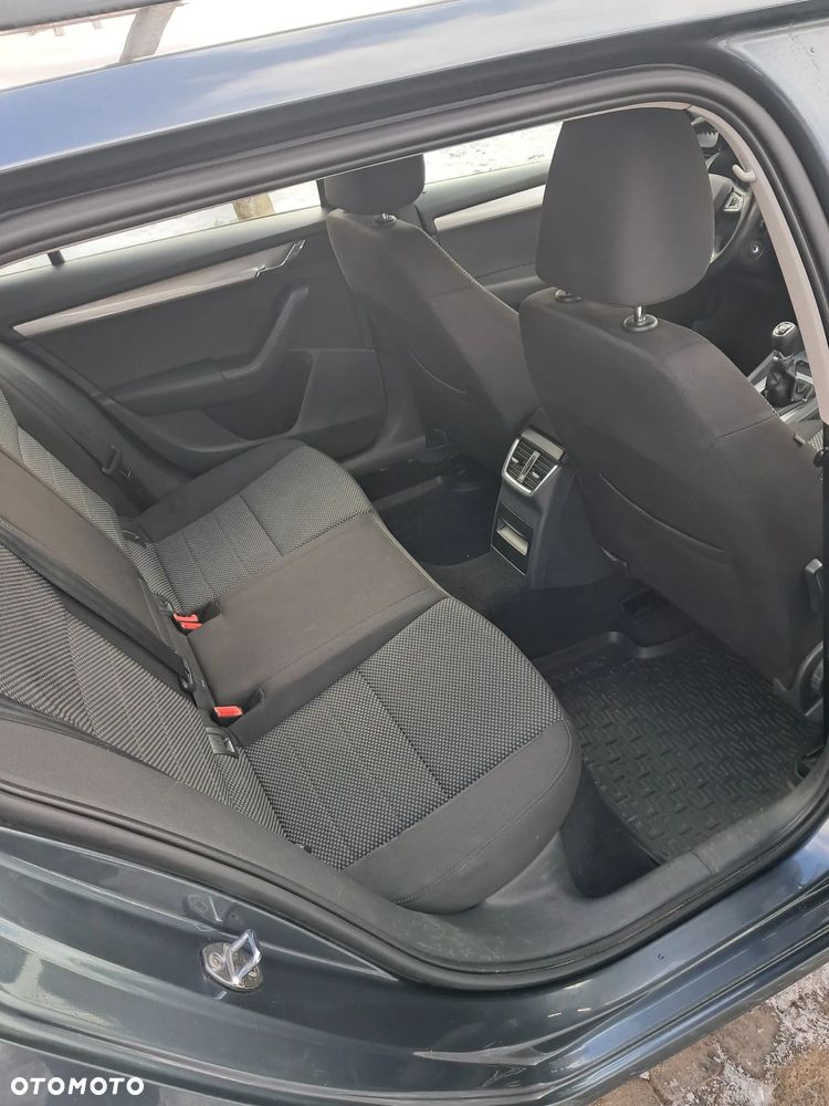 Skoda Octavia 1.4 TSI Ambition - 8