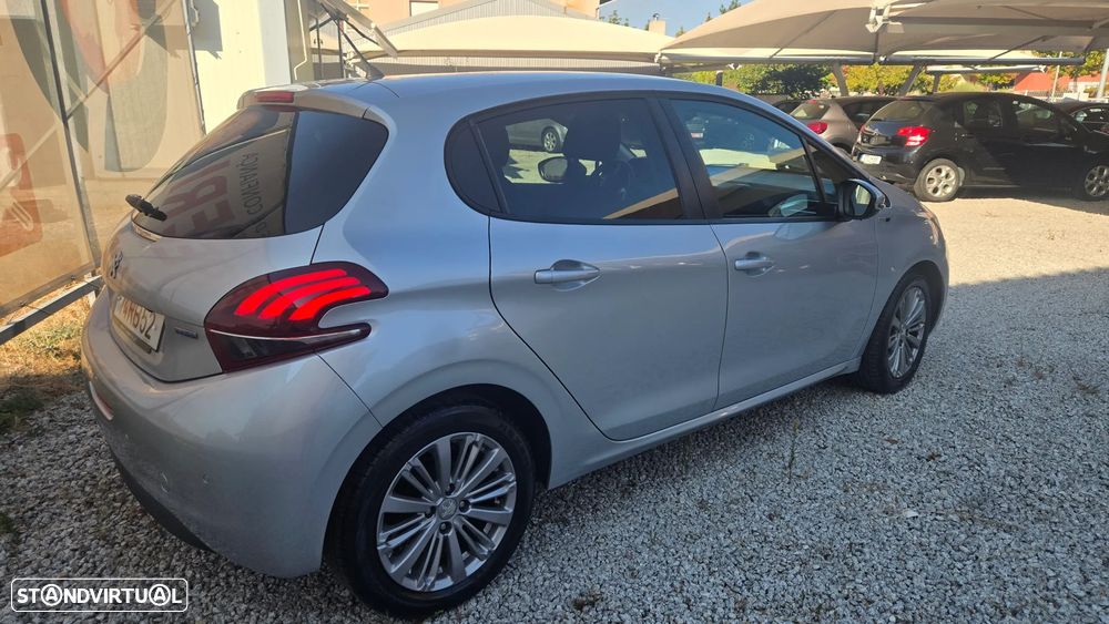 Peugeot 208 1.6 BlueHDi Style - 7