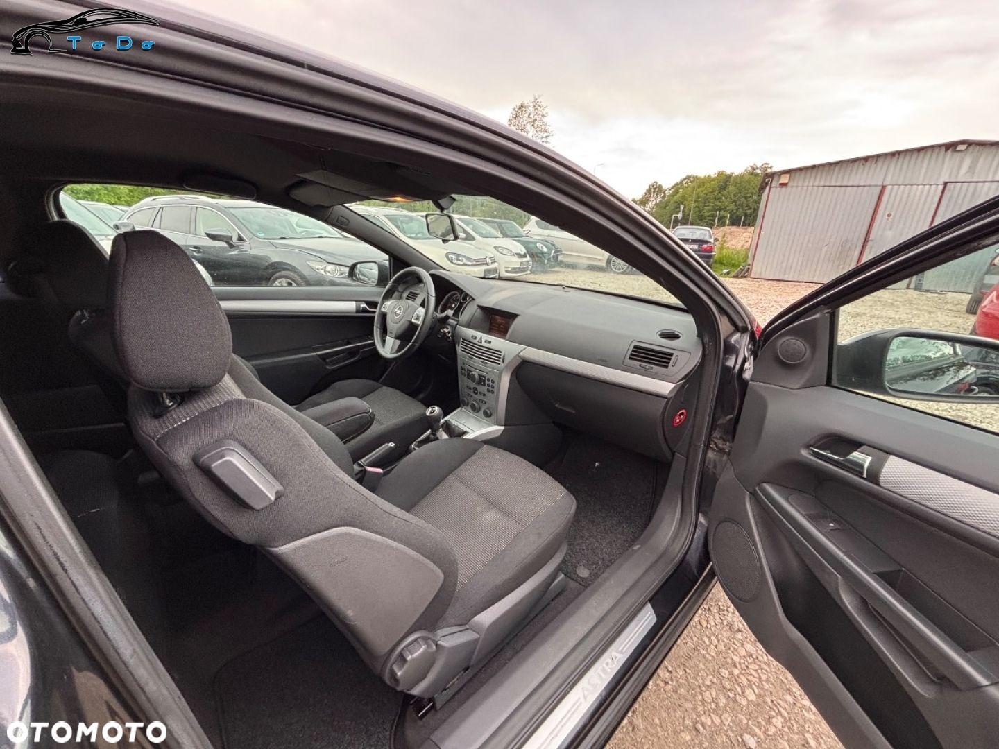 Opel Astra III 1.6 Cosmo - 23