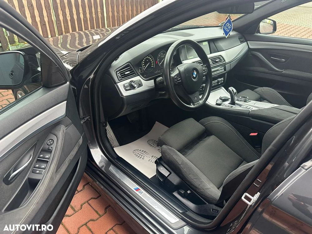 BMW Seria 5 525d Touring Sport-Aut. - 11