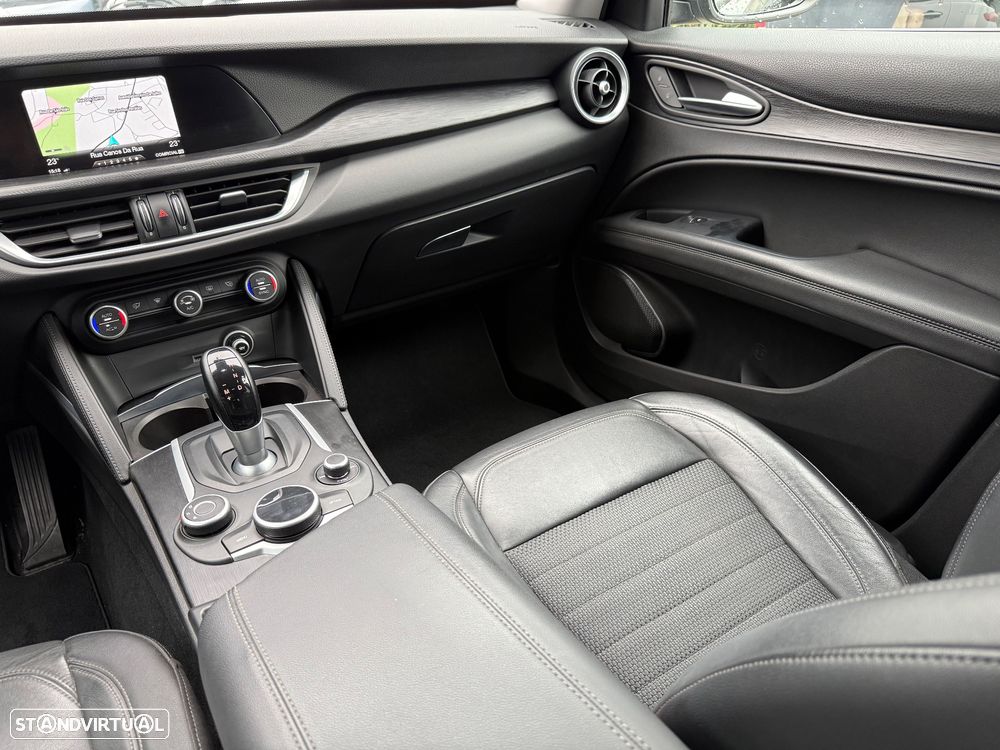 Alfa Romeo Stelvio 2.2 D Super AT8 - 11