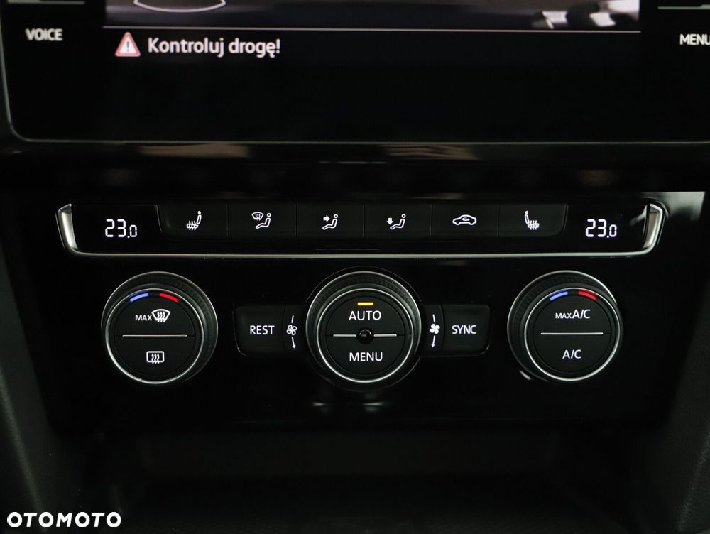 Volkswagen Passat Variant - 16