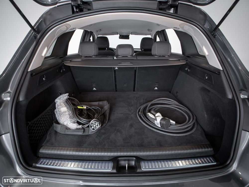 Mercedes-Benz GLC 300 de 4Matic - 12