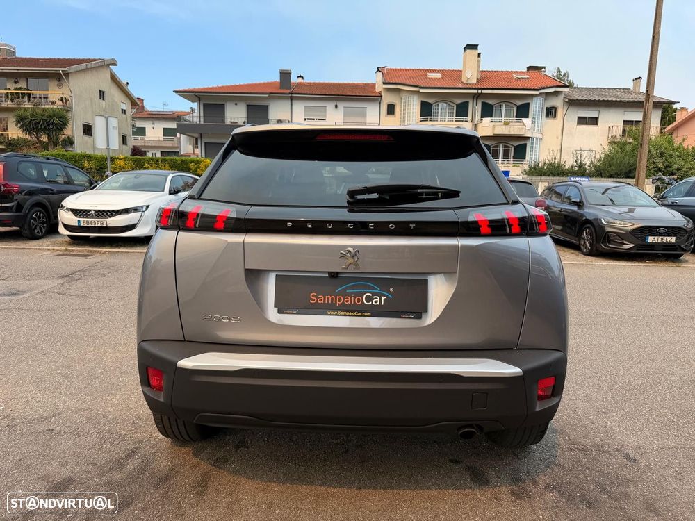 Peugeot 2008 1.2 PureTech Allure - 13